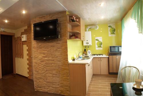 Квартира на проспекте Александра Поля с ромашками (Apartment on the Oleksandra Polia avenue with chamomiles), Dněpropetrovsk (fotografie 5)