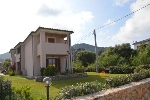  Monolocale Guest Rooms, Pension in San Teodoro