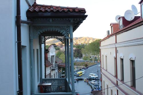 COMFORTABLE APARTMENT in the old TBILISI