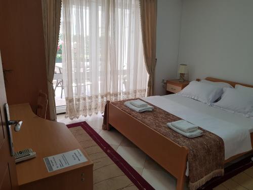 Apartments Tamara - image 8