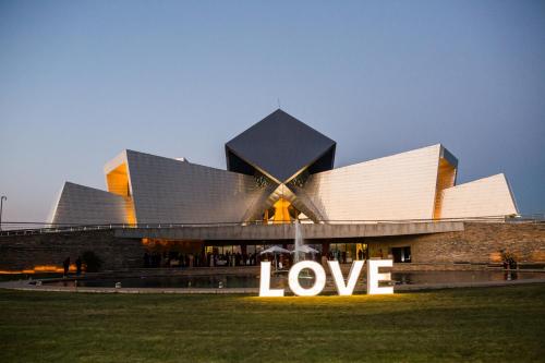 Attractions, Gran Hotel Ciudad de Barbastro in Barbastro