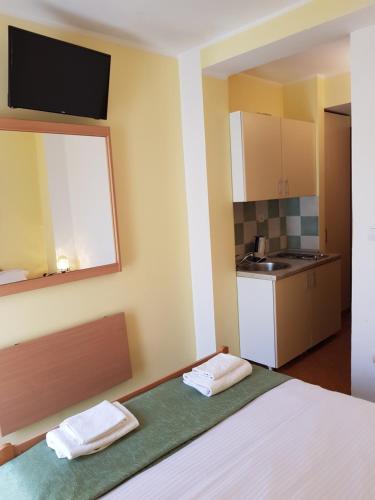 Apartments Tamara - image 2