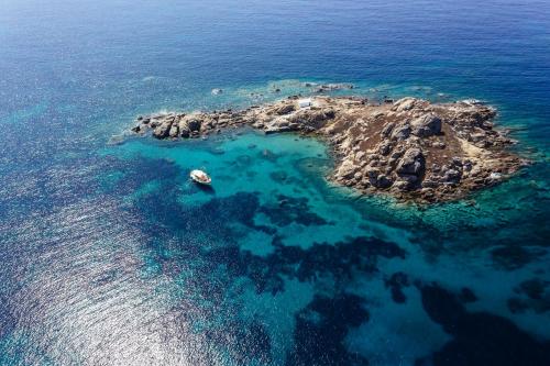 Naxos Luxury Villas - image 11