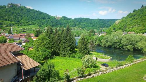 Unaqua Apartments - main image