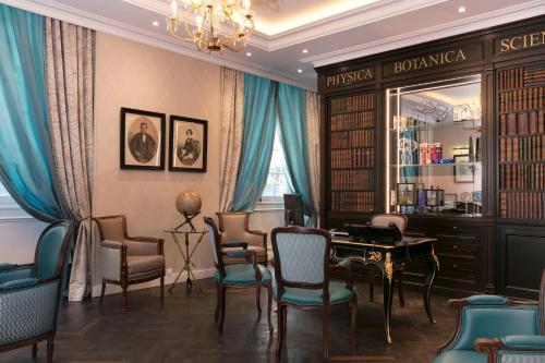 Lobby, Hotel Serotel Lutece in Pantheon - Notre Dame