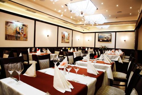 Ресторант, Хотел Фаворит (Favorit Hotel) in София