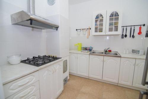 Two-Bedroom Apartment with Terrace and Sea View room in Apartments with a parking space Mali Losinj (Losinj) - 15400