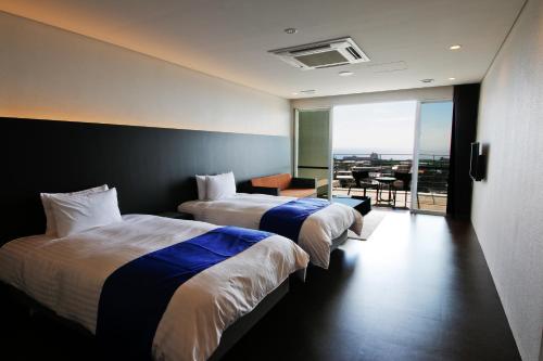 Transit Overnight Hotel Okinawa Main island