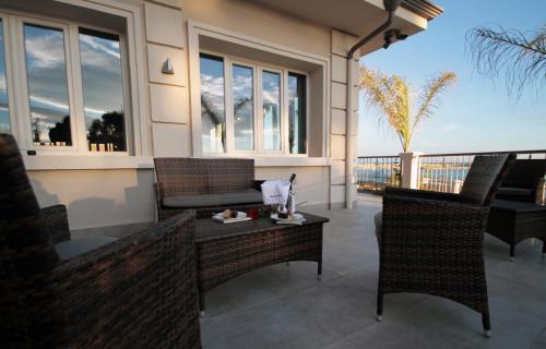Best Western Plus Hotel Perla Del Porto - image 2