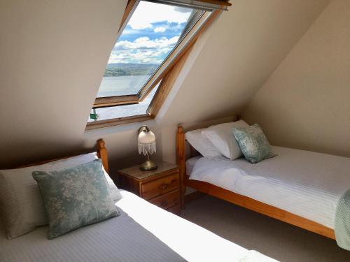 White Cottage B&B Room Type - Twin Room with Sea View