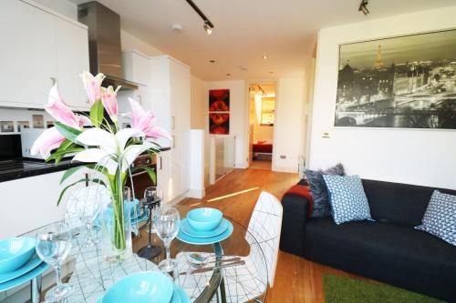 Sunshine Apartments - Camden Town, , London