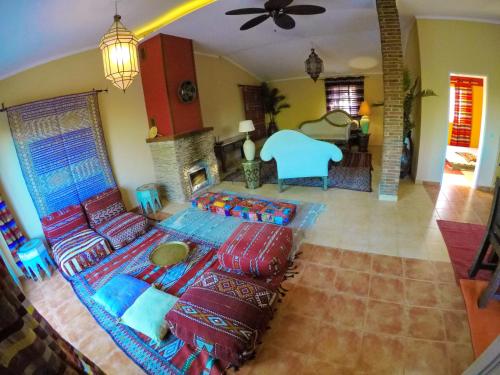  Inn Seventies Cheap & Chic Two in Lagos