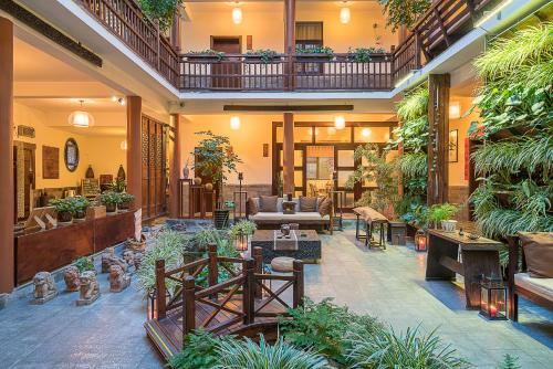 Dali Yanyuan Mountain Retreat