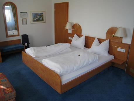 Hotel Daun - image 4