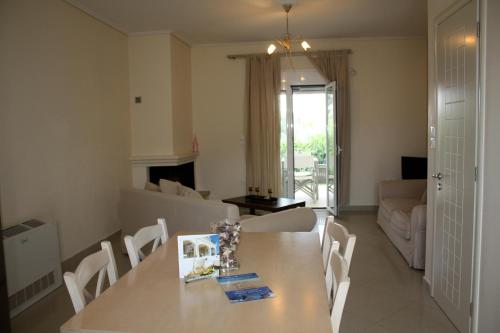  Nereides Luxury Villas 2 in Kato Almiri