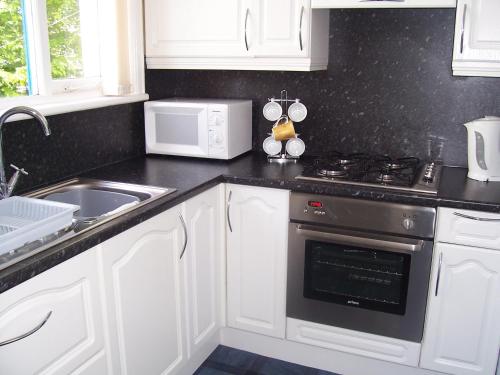 Kitchen, The Tops Self Catering near Headingley Golf Club