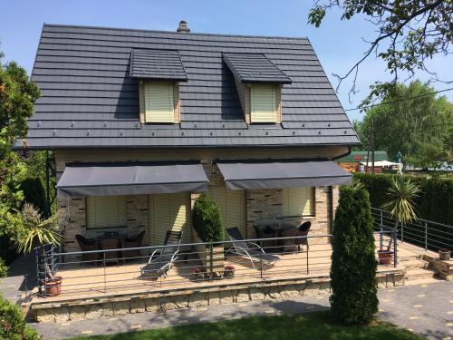 Sétány Apartman - image 3