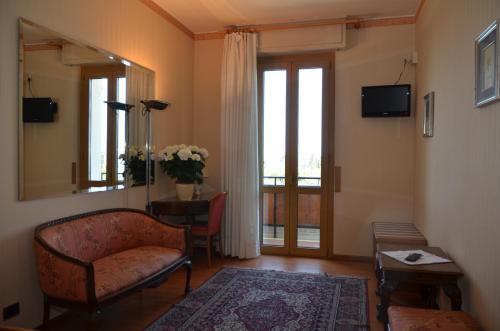 Connected room, balcony