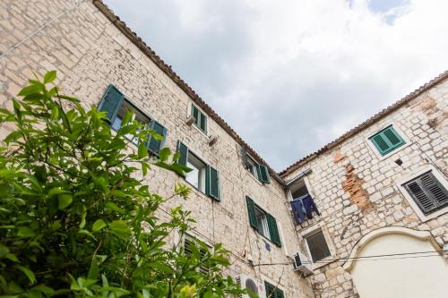  Apartment Jurić, Unterkunft in Kaštela