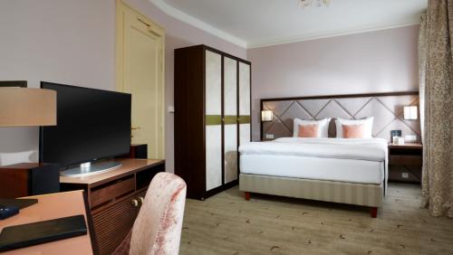 Aria Hotel Prague Aria Hotel is conveniently located in the popular Prague 01 area. Featuring a complete list of amenities, guests will find their stay at the property a comfortable one. Service-minded staff will welco