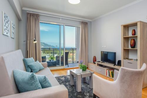  Charming & Comfortable Apartment >> With Great Views!!, Unterkunft in Funchal