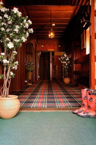 Зручності, Loch Ness Lodge Hotel in Драмнедрочіт