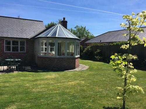 Oak Tree Cottage, Charming, Rural New Forest Home