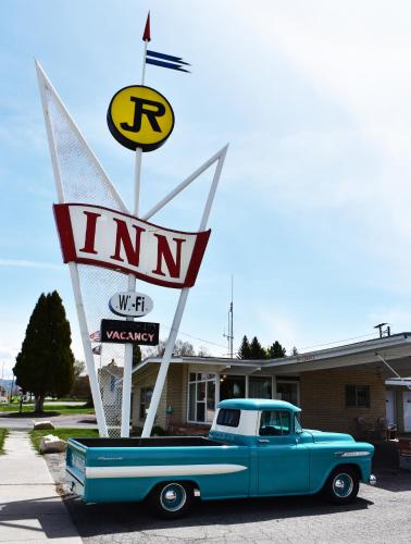 JR Inn Soda Springs