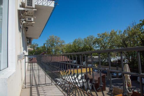 Ev Roshel Hotel - image 7