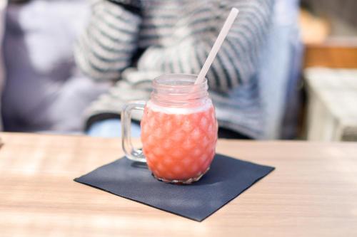 Single Fin Hotel & Lodge - image 11