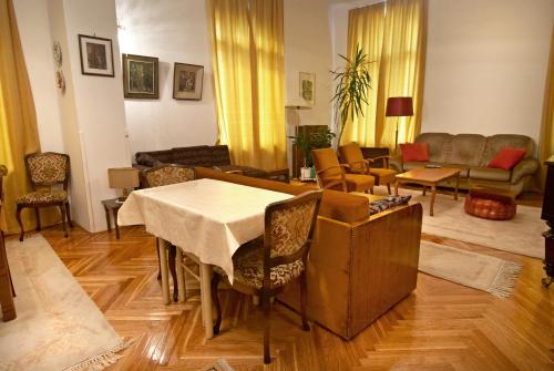 Hostel Residence - main image