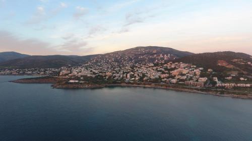  Saronida Summer Studio with Breathtaking View in Lagonisi