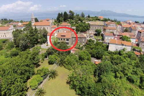 Apartments with a parking space Trpanj Peljesac - 10046