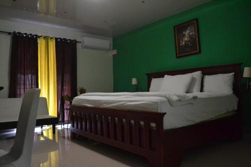 雷纳瑟尔酒店 雷纳瑟尔酒店