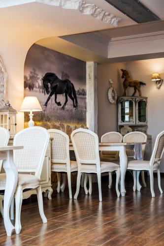 ห้องส่วนกลางสำหรับนั่งเล่น/ดูทีวี, Feniks Agro&Spa Adults Only in การ์ซิบูร์