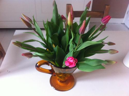 บริการและสิ่งอำนวยความสะดวก, Stone street in เฟเวอร์ชาม