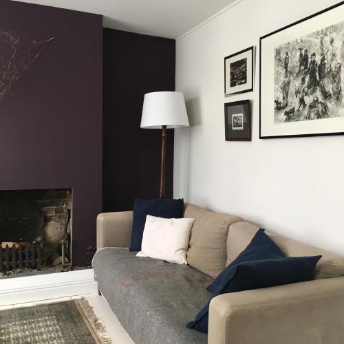 Stone street in เฟเวอร์ชาม