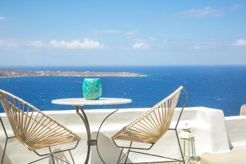 Deluxe Suite with Sunset View image 3