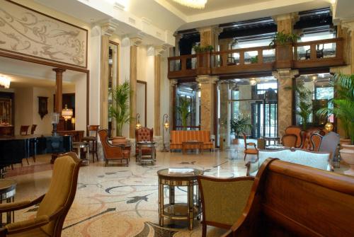 Grand Hotel Savoia - image 7