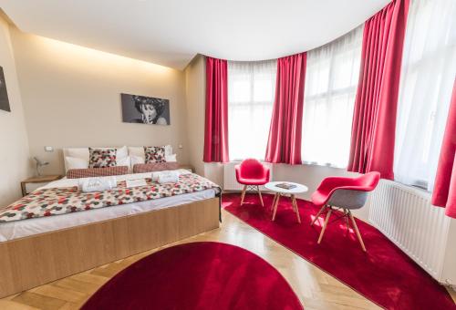 Executive Double Room image 10