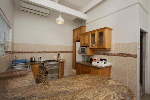 Ocean Hideaway Bed and Breakfast in Isipingo
