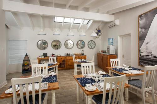 Ocean Hideaway Bed and Breakfast in Isipingo