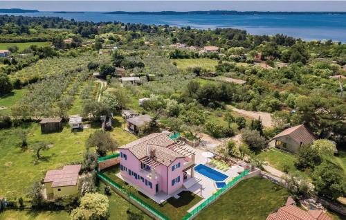 Villa Peroj 1525 - Accommodation - Peroj