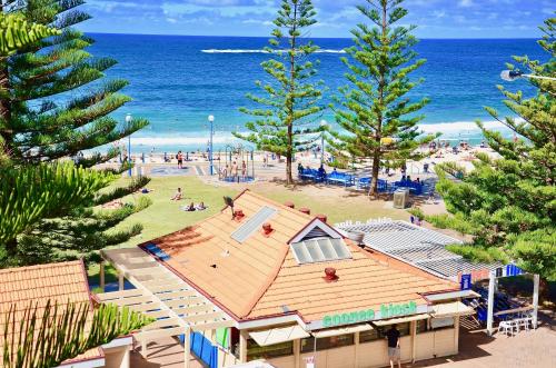 Mad Monkey Coogee Beach