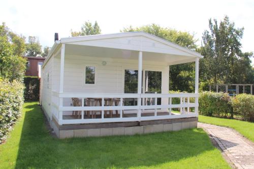 Chalets – Bungalowpark Mooyeveld – Uniek gelegen in de duinen!