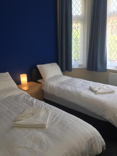 Southend Central Hotel - Close to Beach, City Centre, Train Station & Southend Airport - Southend-on-Sea