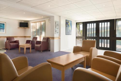 Vestabils, Days Inn by Wyndham Membury M4 in Lambourn