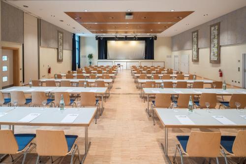 Best Western Wein- und Parkhotel - image 3