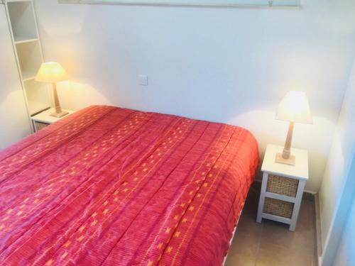 Appartement une chambre avec jardin dans residence avec piscine