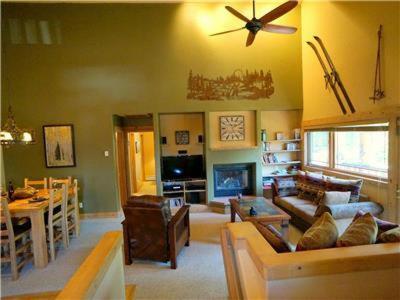 Saddle Creek 1755 - image 3
